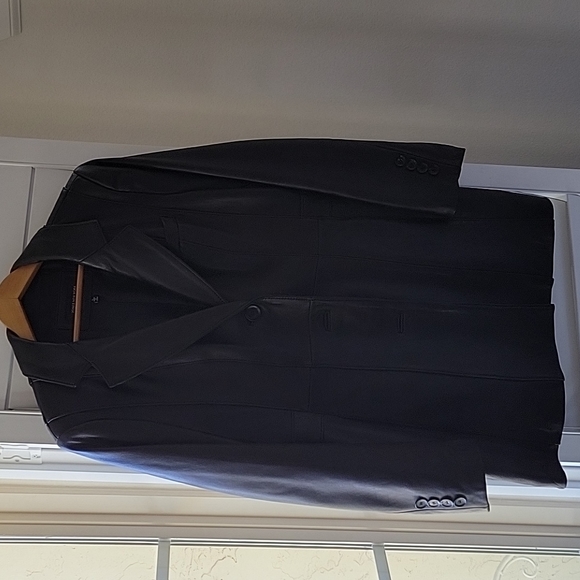 Jones New York Jackets & Blazers - Ladies leather 3 button jacket